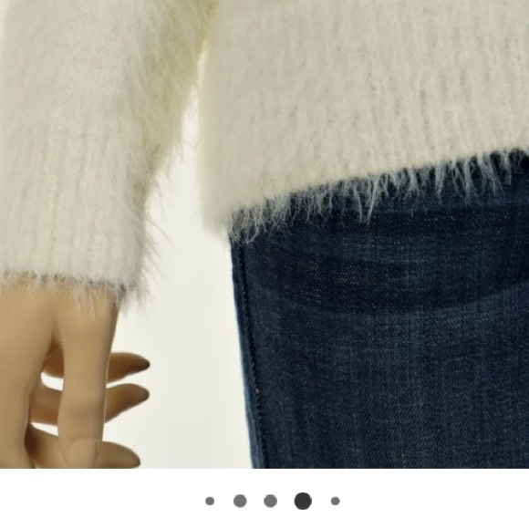 LAUREN CONRAD Women's medium 
Fuzzy WHITE & PEACH sweater - Picture 3 of 12